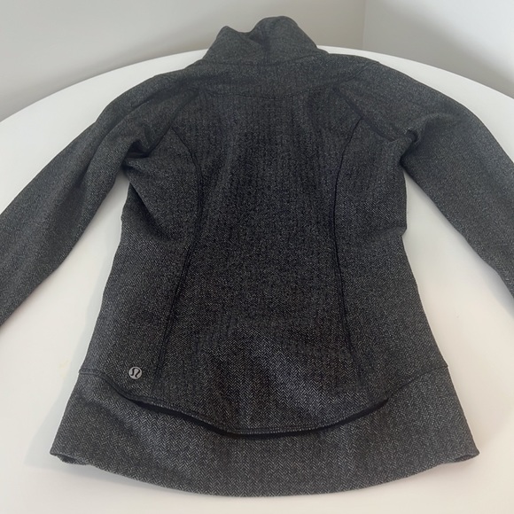 Lululemon half zip - Picture 5 of 5
